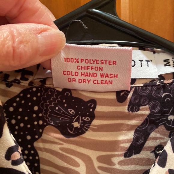 Gretchen Scott Designs Leopard Print 3/4 Sleeve Blouse - Picture 4 of 8